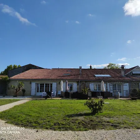 Domaine Des Pres De Joussac - Entre Estuaire Et Ocean