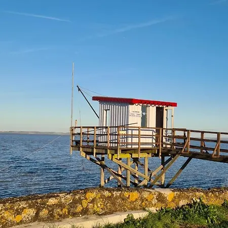 Domaine Des Pres De Joussac - Entre Estuaire Et Ocean * Jau-Dignac-et-Loirac