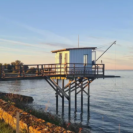 Domaine Des Pres De Joussac - Entre Estuaire Et Ocean * Jau-Dignac-et-Loirac
